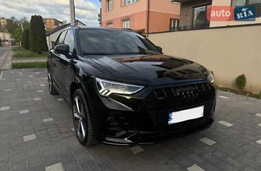 Внедорожник / Кроссовер Audi Q3 2022 в 