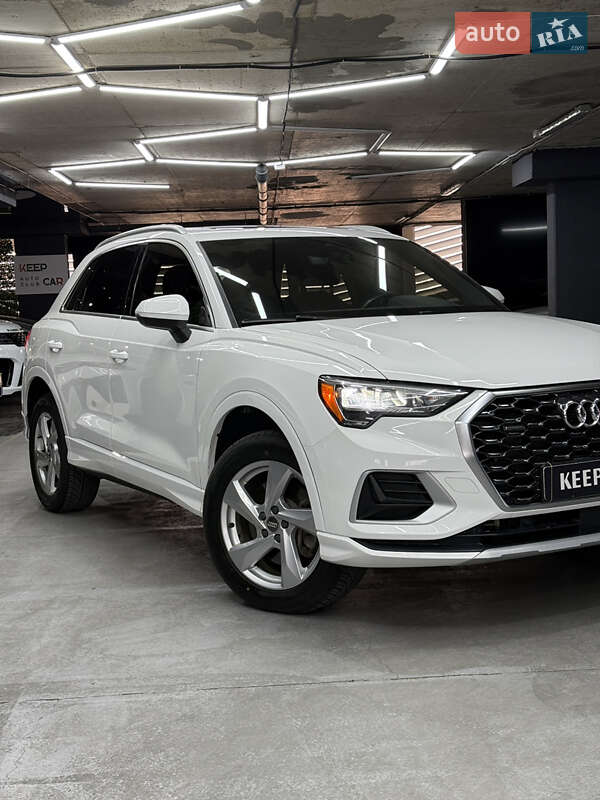 Позашляховик / Кросовер Audi Q3 2019 в Одесі