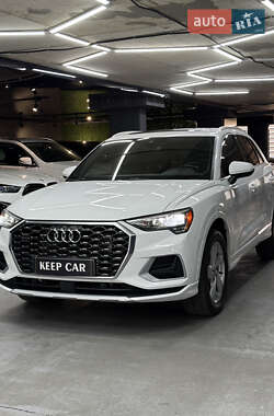 Внедорожник / Кроссовер Audi Q3 2019 в 