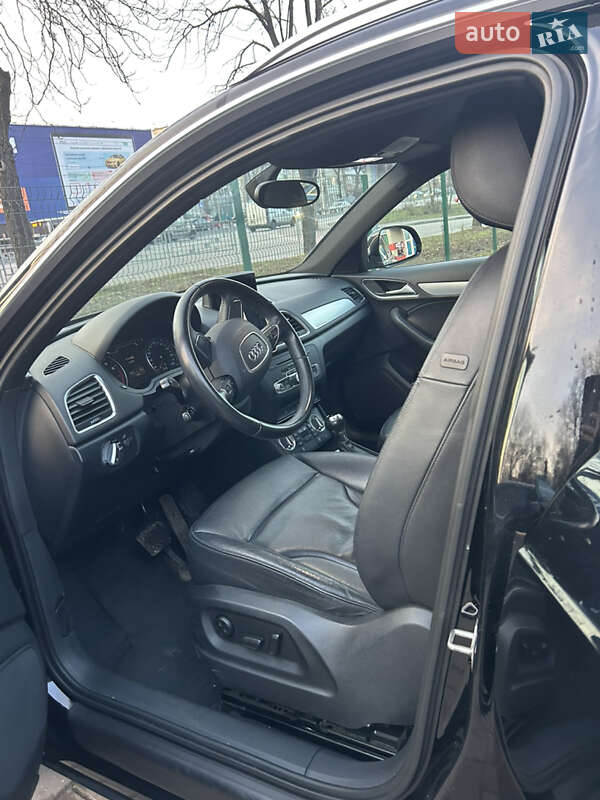 Внедорожник / Кроссовер Audi Q3 2012 в Киеве