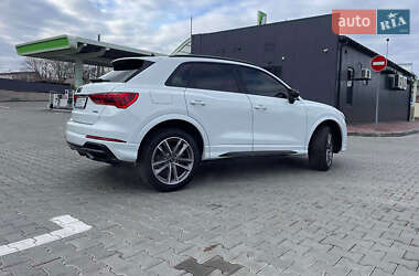 Внедорожник / Кроссовер Audi Q3 2021 в 