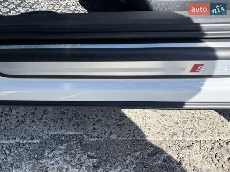 Позашляховик / Кросовер Audi Q3 2014 в Ужгороді фото 31 Позашляховик / Кросовер Audi Q3 2014 в Ужгороді