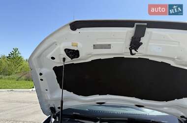 Внедорожник / Кроссовер Audi Q3 2014 в 