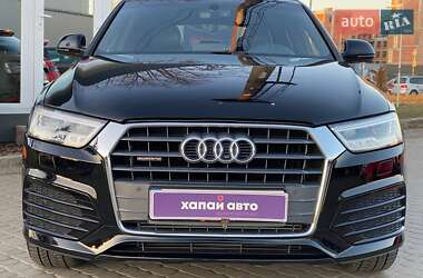 Позашляховик / Кросовер Audi Q3 2015 в 