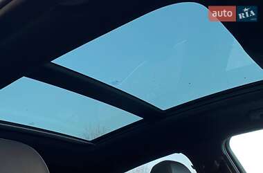 Позашляховик / Кросовер Audi Q3 2015 в 