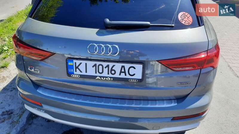 Позашляховик / Кросовер Audi Q3 2019 в Києві