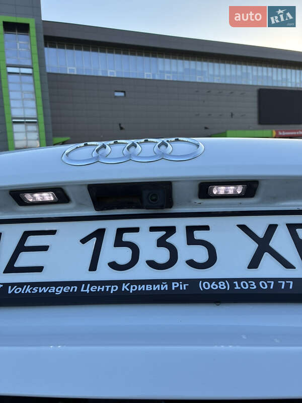 Внедорожник / Кроссовер Audi Q3 2012 в Кривом Роге фото 9 Внедорожник / Кроссовер Audi Q3 2012 в Кривом Роге