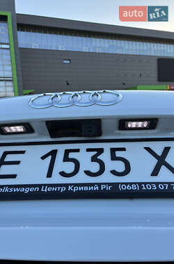 Внедорожник / Кроссовер Audi Q3 2012 в 