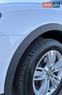 Внедорожник / Кроссовер Audi Q3 2012 в 