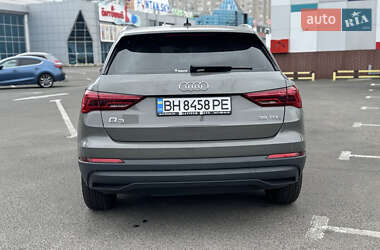 Внедорожник / Кроссовер Audi Q3 2020 в 