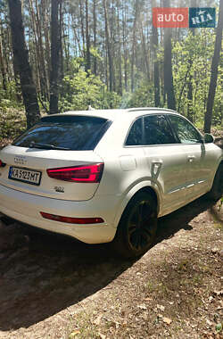 Позашляховик / Кросовер Audi Q3 2016 в 
