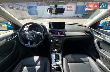 Внедорожник / Кроссовер Audi Q3 2017 в 