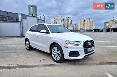 Позашляховик / Кросовер Audi Q3 2017 в 