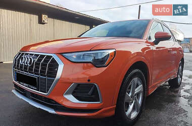 Позашляховик / Кросовер Audi Q3 2019 в Києві