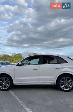Внедорожник / Кроссовер Audi Q3 2018 в 