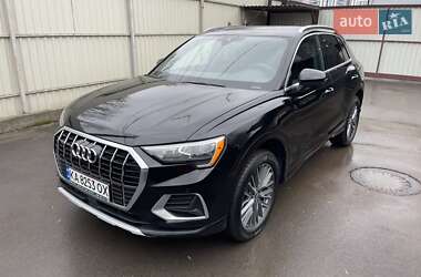 Внедорожник / Кроссовер Audi Q3 2021 в 