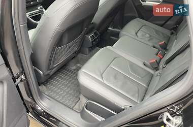 Внедорожник / Кроссовер Audi Q3 2021 в 