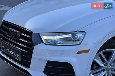 Внедорожник / Кроссовер Audi Q3 2017 в 