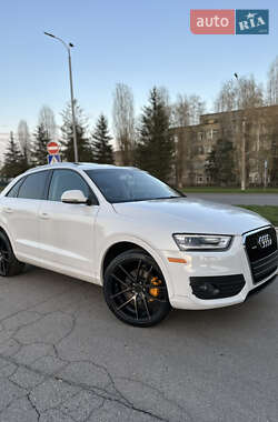 Внедорожник / Кроссовер Audi Q3 2015 в 
