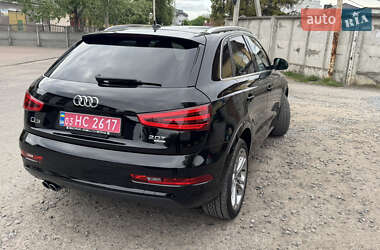 Позашляховик / Кросовер Audi Q3 2015 в 
