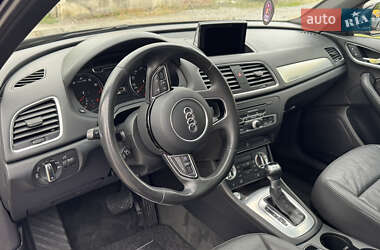 Позашляховик / Кросовер Audi Q3 2015 в 