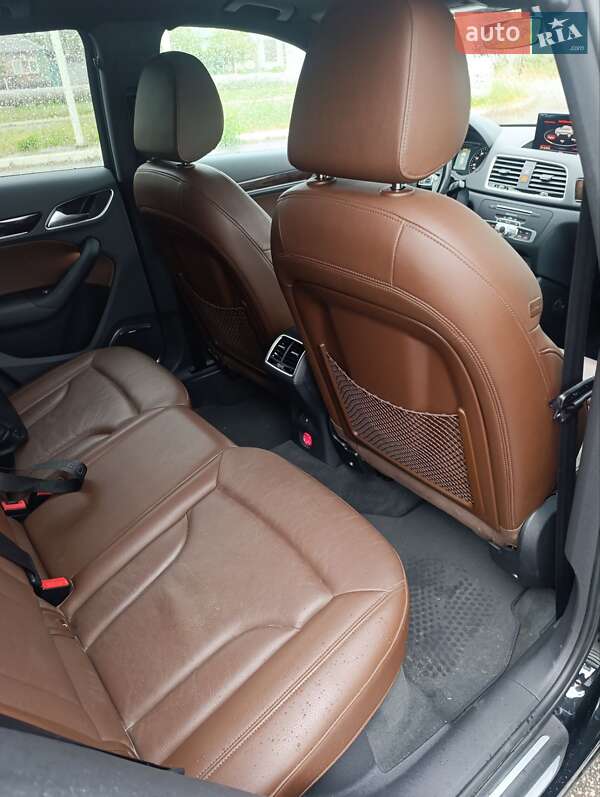 Внедорожник / Кроссовер Audi Q3 2016 в Харькове