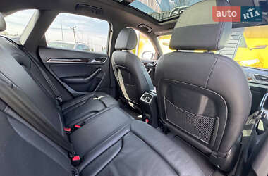 Внедорожник / Кроссовер Audi Q3 2016 в 