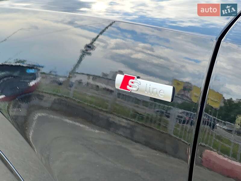 Внедорожник / Кроссовер Audi Q3 2024 в Киеве