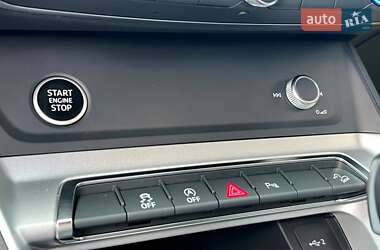 Внедорожник / Кроссовер Audi Q3 2024 в 