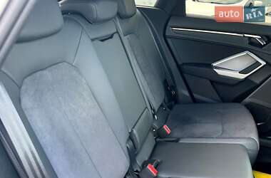Внедорожник / Кроссовер Audi Q3 2024 в 