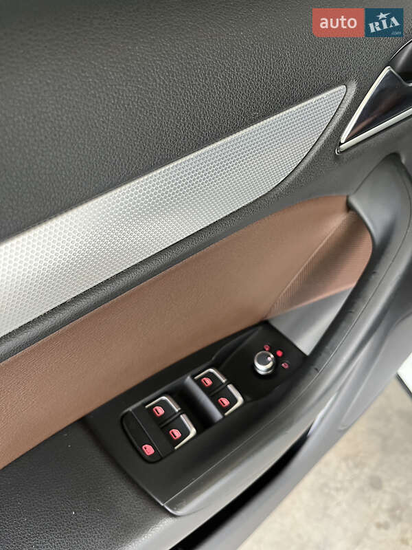 Позашляховик / Кросовер Audi Q3 2014 в Львові