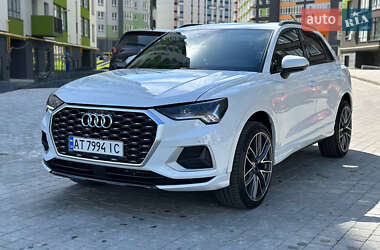 Внедорожник / Кроссовер Audi Q3 2019 в 