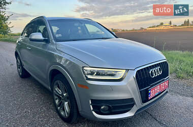 Внедорожник / Кроссовер Audi Q3 2015 в Ракитном