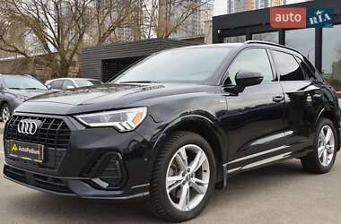 Внедорожник / Кроссовер Audi Q3 2019 в 