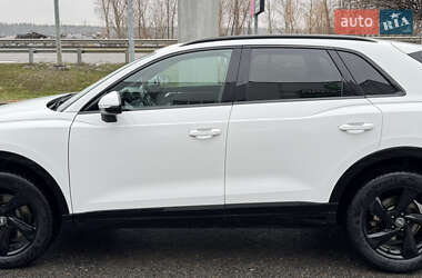 Внедорожник / Кроссовер Audi Q3 2019 в 