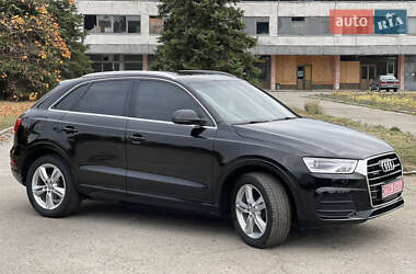 Внедорожник / Кроссовер Audi Q3 2016 в 