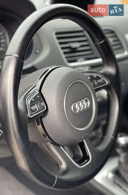 Внедорожник / Кроссовер Audi Q3 2016 в 