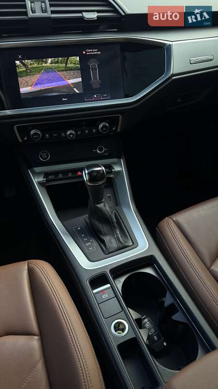 Позашляховик / Кросовер Audi Q3 2020 в Одесі