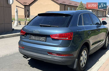 Внедорожник / Кроссовер Audi Q3 2016 в 