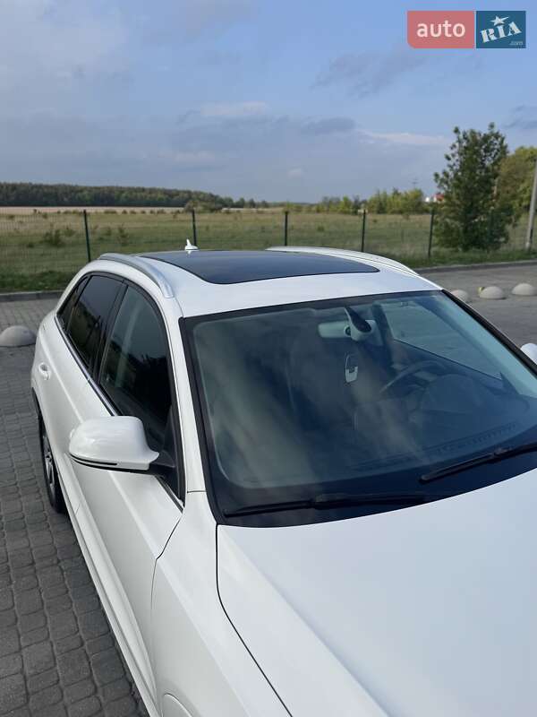 Позашляховик / Кросовер Audi Q3 2015 в Радивиліві