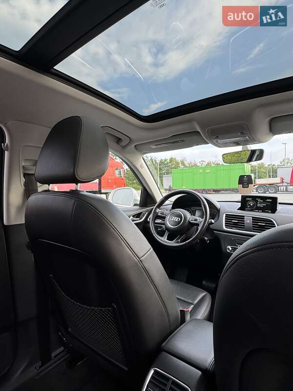 Позашляховик / Кросовер Audi Q3 2015 в Радивиліві
