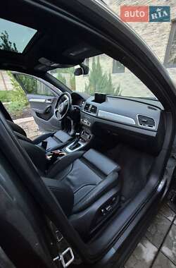 Внедорожник / Кроссовер Audi Q3 2016 в 