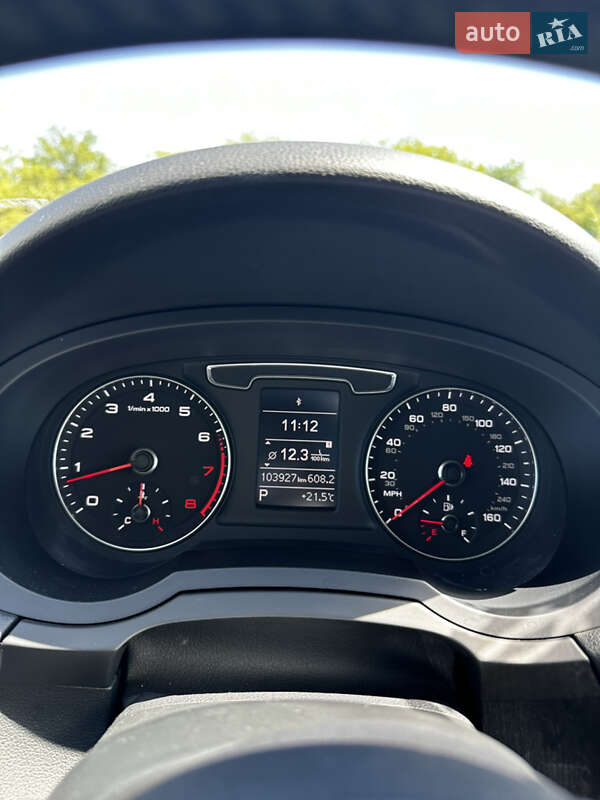 Позашляховик / Кросовер Audi Q3 2016 в Києві