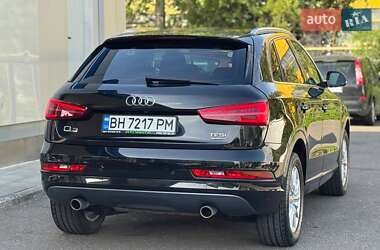 Внедорожник / Кроссовер Audi Q3 2015 в 