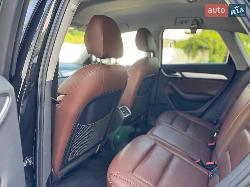 Позашляховик / Кросовер Audi Q3 2015 в Одесі
