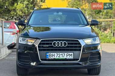 Внедорожник / Кроссовер Audi Q3 2015 в 