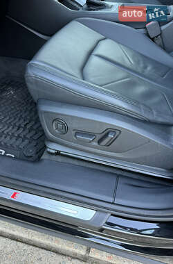 Позашляховик / Кросовер Audi Q3 2022 в 