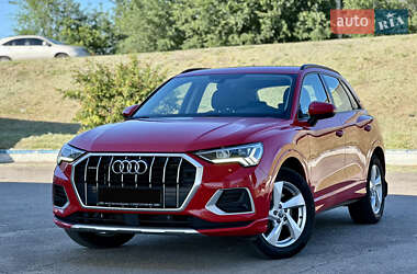 Внедорожник / Кроссовер Audi Q3 2020 в Днепре