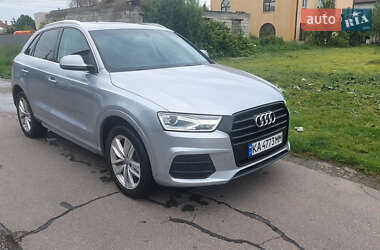 Внедорожник / Кроссовер Audi Q3 2016 в Киеве