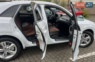Внедорожник / Кроссовер Audi Q3 2016 в 
